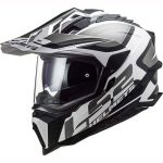 Selecting the right moto helmet.