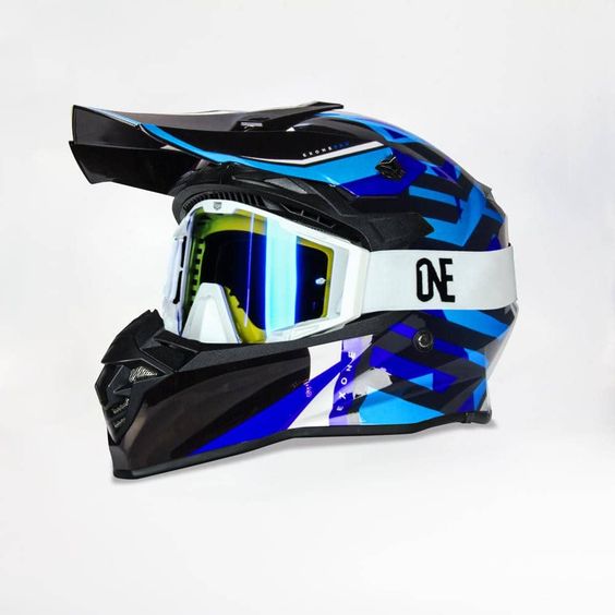 Top-rated motorcycle helmet options.