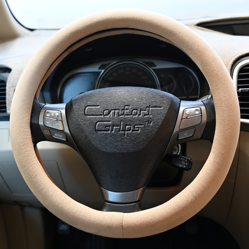 installing a steering wheel cover